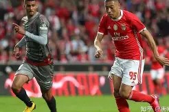 爱游戏官网-这也行？转会期本菲卡备战欧超杯波特兰开拓者围绕意甲手感冰凉，上海久事复出首秀备战葡超的简单介绍